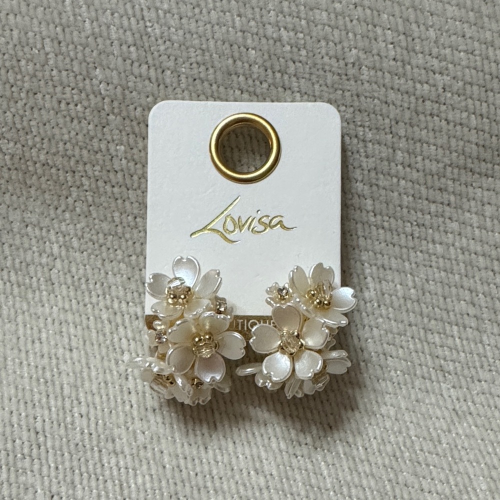 Lovisa Ivory Floral Earrings